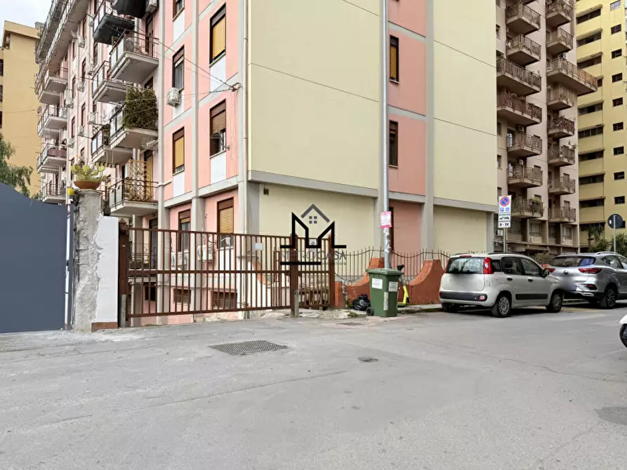 Immagine 16 di Posto auto in affitto  a Palermo