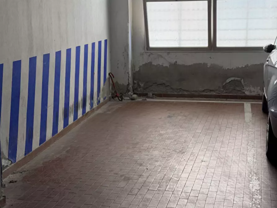 Immagine 2 di Posto auto in affitto  in Strada Maggiore a Bologna