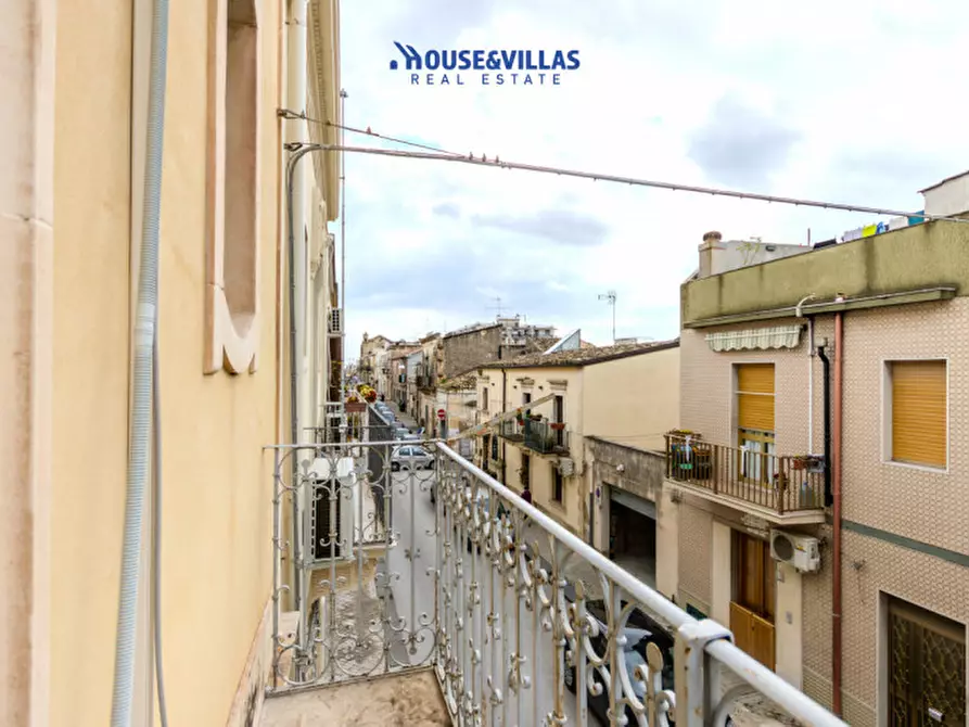Immagine 19 di Casa indipendente in vendita  in Via Giovanni Aurispa a Noto
