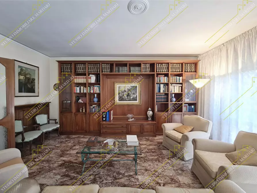 Immagine 3 di Appartamento in vendita  in Via Francesco Prampolini 204 a Modena