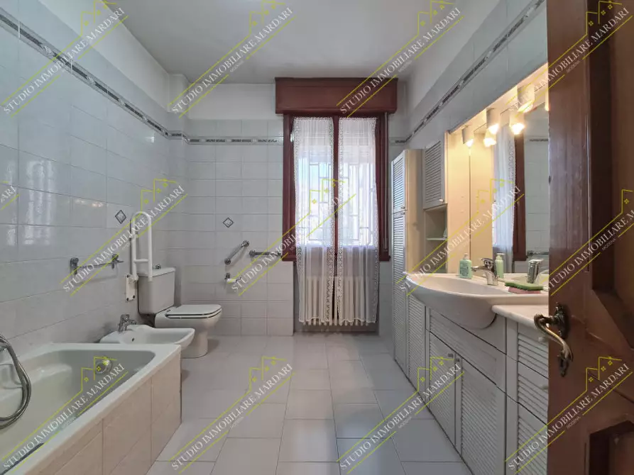 Immagine 31 di Appartamento in vendita  in Via Francesco Prampolini 204 a Modena