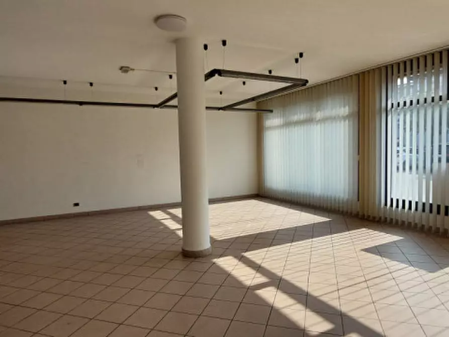 Immagine 4 di Ufficio in affitto  in Via Padre B. Longo, 20 a Curtarolo