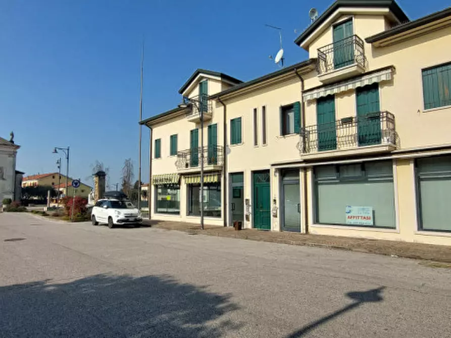 Immagine 8 di Ufficio in affitto  in Via Padre B. Longo, 20 a Curtarolo