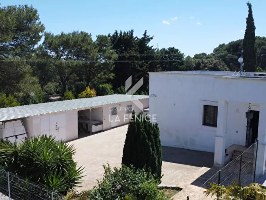 Immagine 1 di Casa indipendente in vendita  in Strada Crispiano 150 a Martina Franca