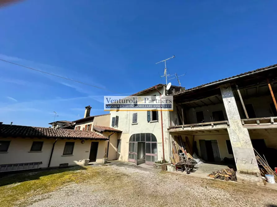 Immagine 1 di Rustico / casale in vendita  in Via Schia a Lonato del Garda