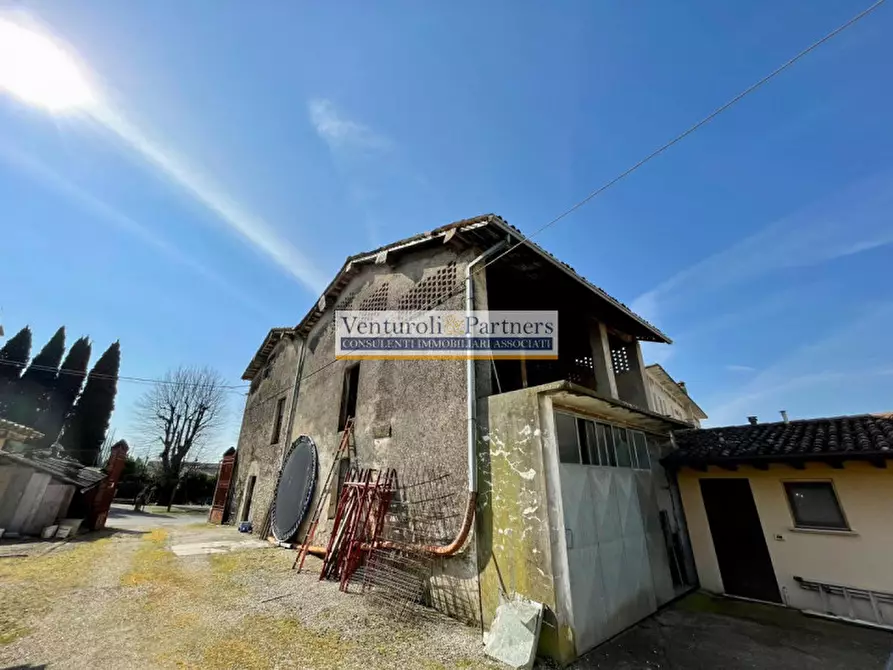 Immagine 3 di Rustico / casale in vendita  in Via Schia a Lonato del Garda