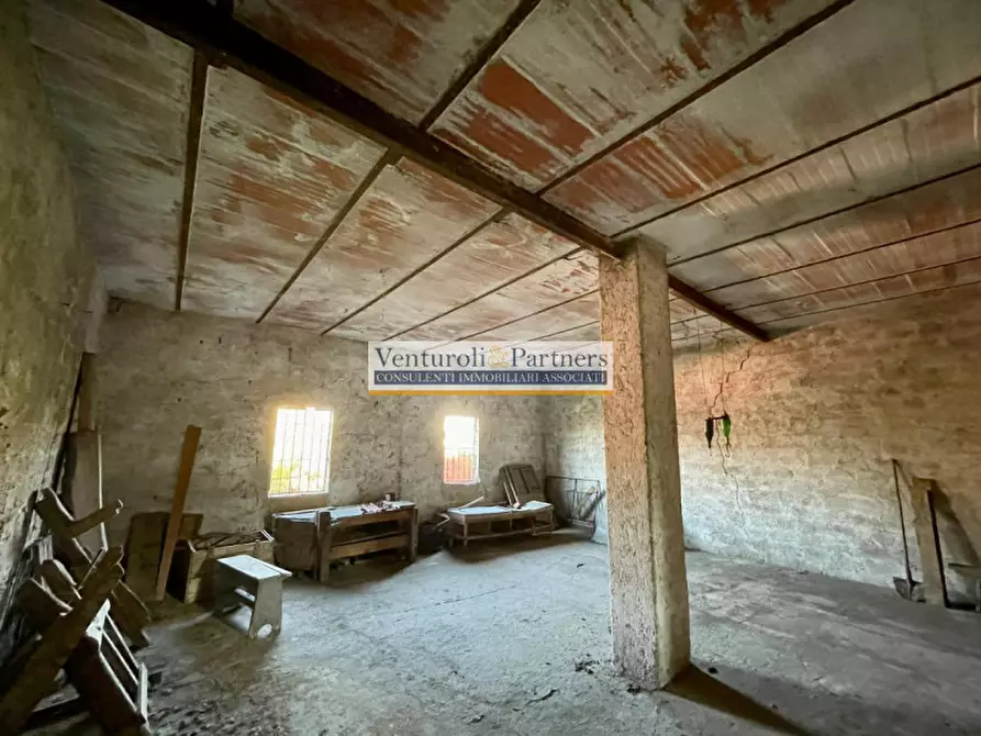 Immagine 11 di Rustico / casale in vendita  in Via Schia a Lonato del Garda