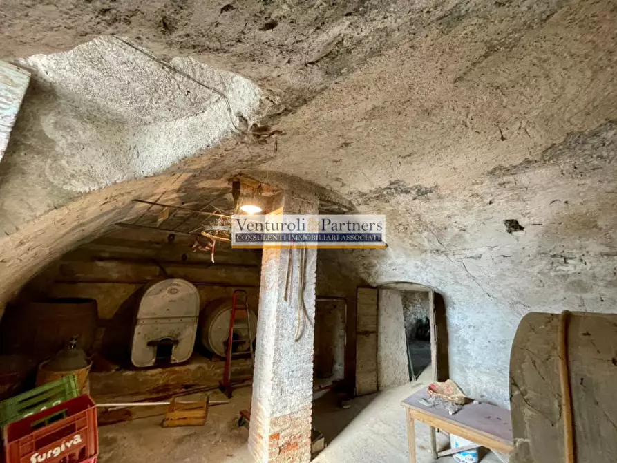 Immagine 12 di Rustico / casale in vendita  in Via Schia a Lonato del Garda