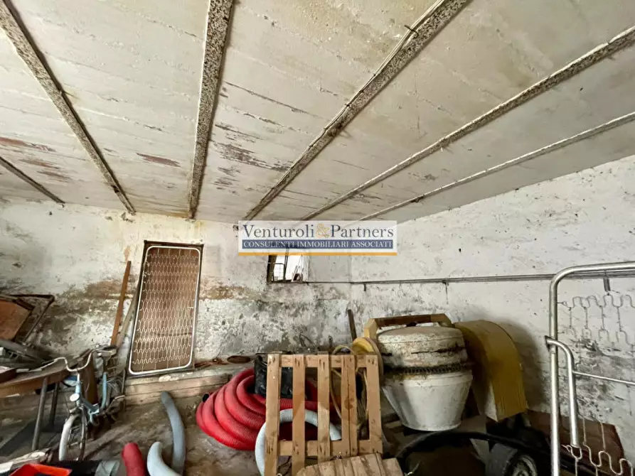 Immagine 13 di Rustico / casale in vendita  in Via Schia a Lonato del Garda