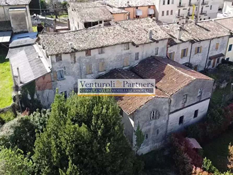 Immagine 22 di Rustico / casale in vendita  in Via Schia a Lonato del Garda