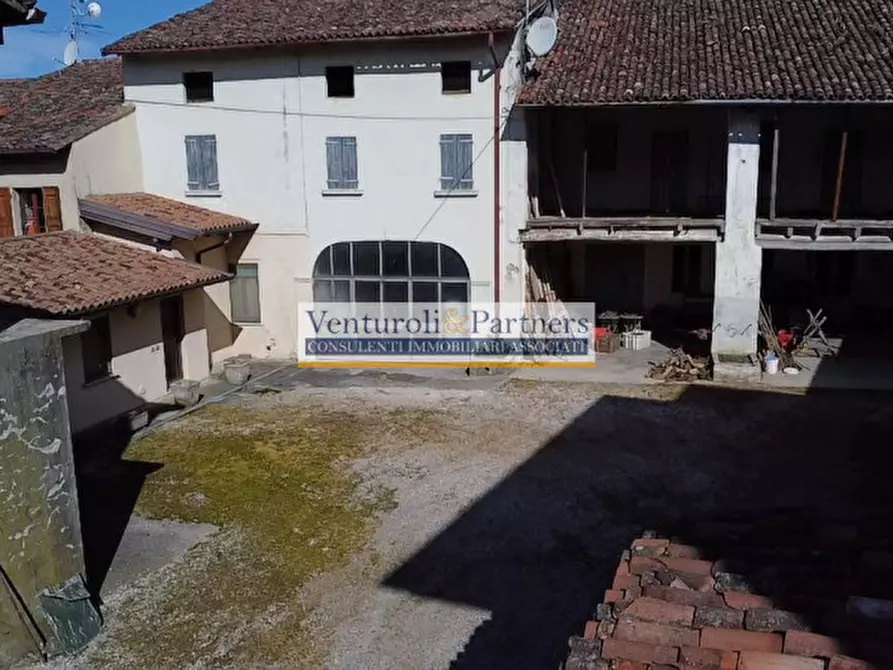 Immagine 26 di Rustico / casale in vendita  in Via Schia a Lonato del Garda