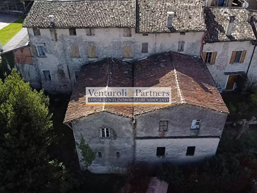 Immagine 27 di Rustico / casale in vendita  in Via Schia a Lonato del Garda