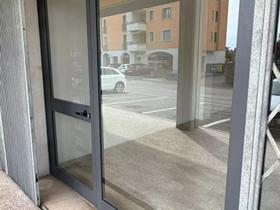 Immagine 6 di Negozio in vendita  in Via Carlo Mazzoli Taic 6 a Maniago