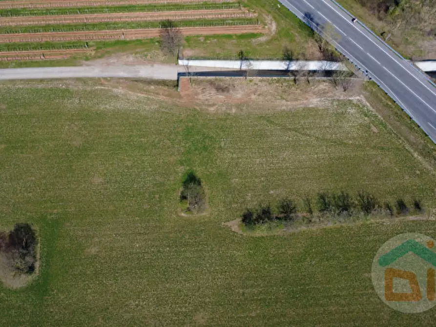 Immagine 13 di Terreno in vendita  in Via Aquileia a Cormons