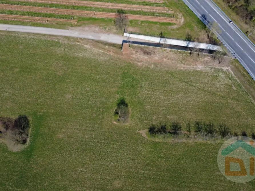 Immagine 14 di Terreno in vendita  in Via Aquileia a Cormons
