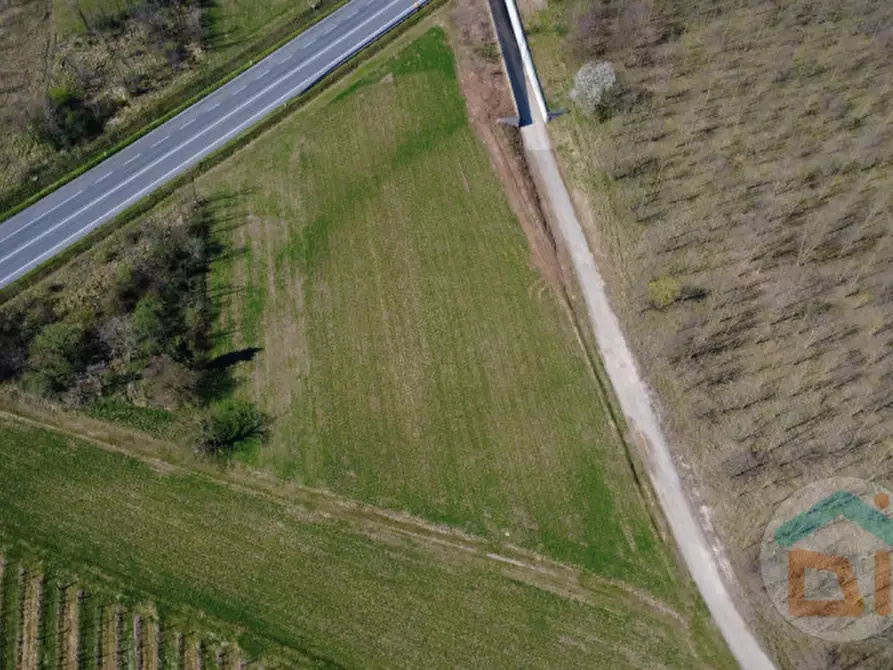 Immagine 7 di Terreno in vendita  in Via Aquileia a Cormons