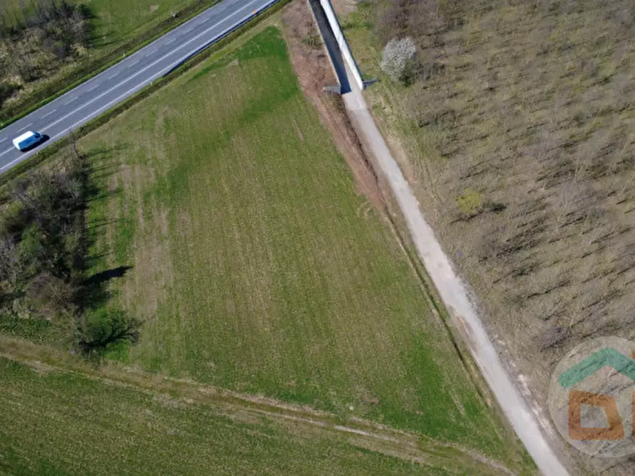 Immagine 8 di Terreno in vendita  in Via Aquileia a Cormons