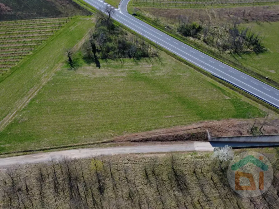 Immagine 12 di Terreno in vendita  in Via Aquileia a Cormons