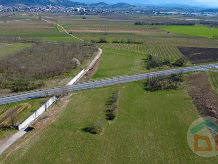 Immagine 19 di Terreno in vendita  in Via Aquileia a Cormons