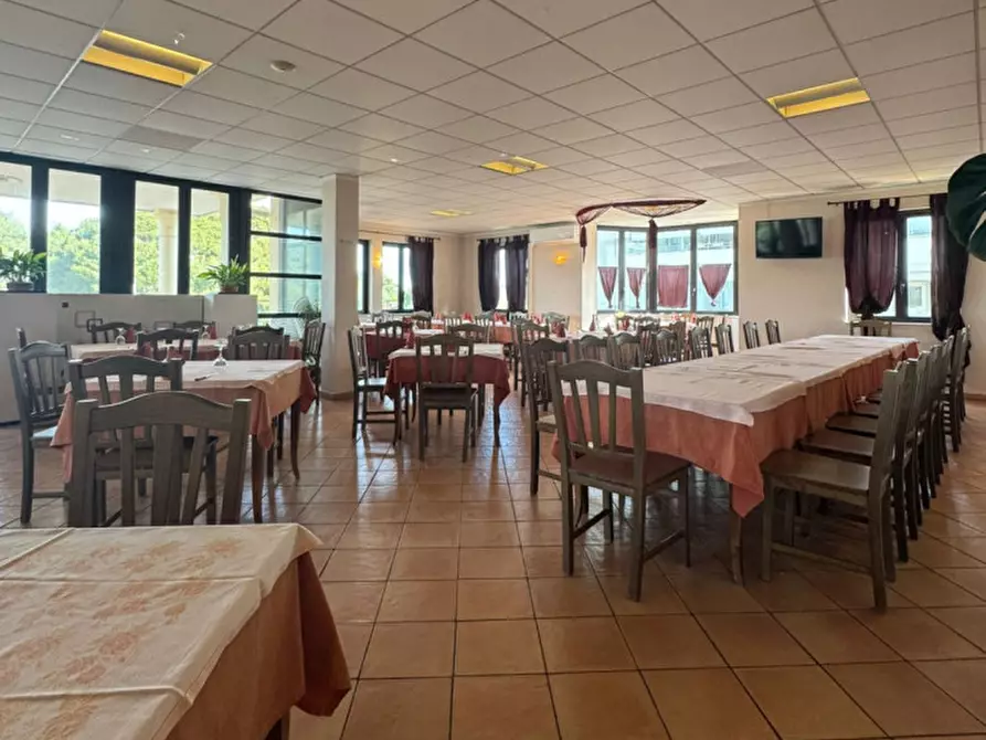 Immagine 5 di Attività commerciale in vendita  in Via Volontè, 1 a Sassari