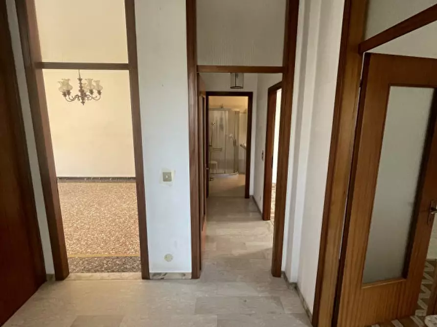 Immagine 9 di Casa bifamiliare in vendita  in Via Isole Egadi a Vicenza