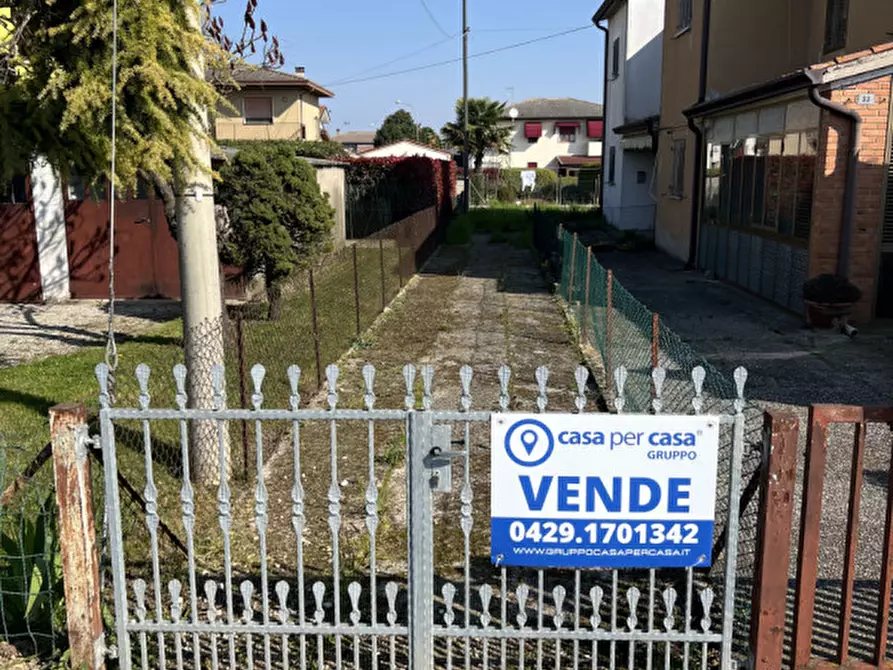 Immagine 1 di Villetta a schiera in vendita  in Via Valcorba a Pozzonovo