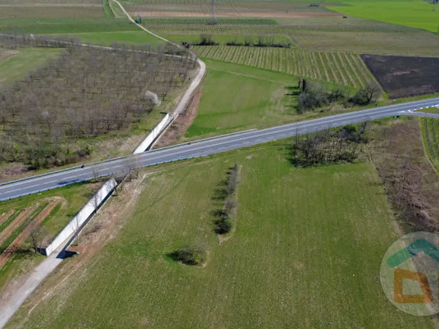 Immagine 12 di Terreno in vendita  in Via Aquileia a Cormons