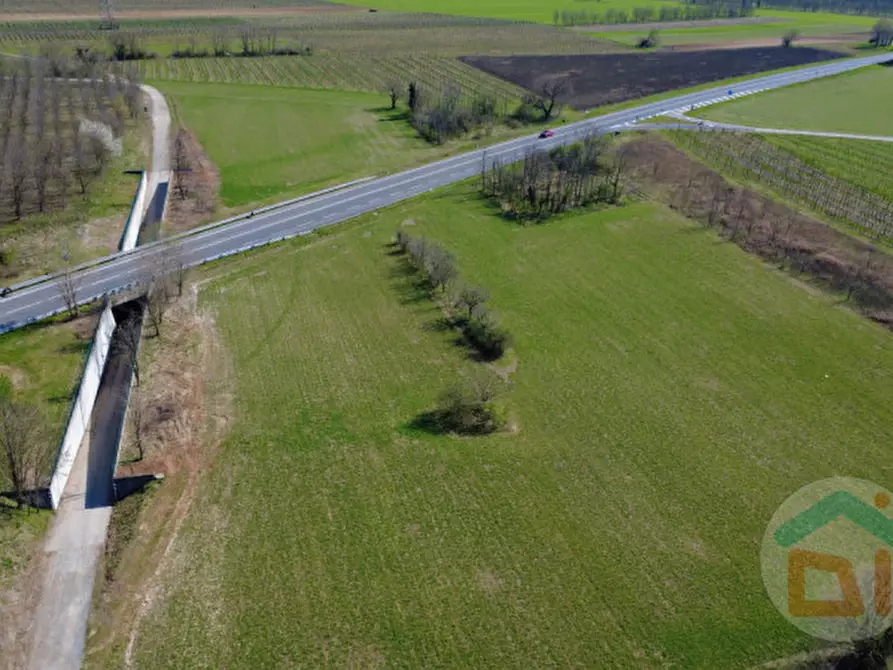 Immagine 17 di Terreno in vendita  in Via Aquileia a Cormons