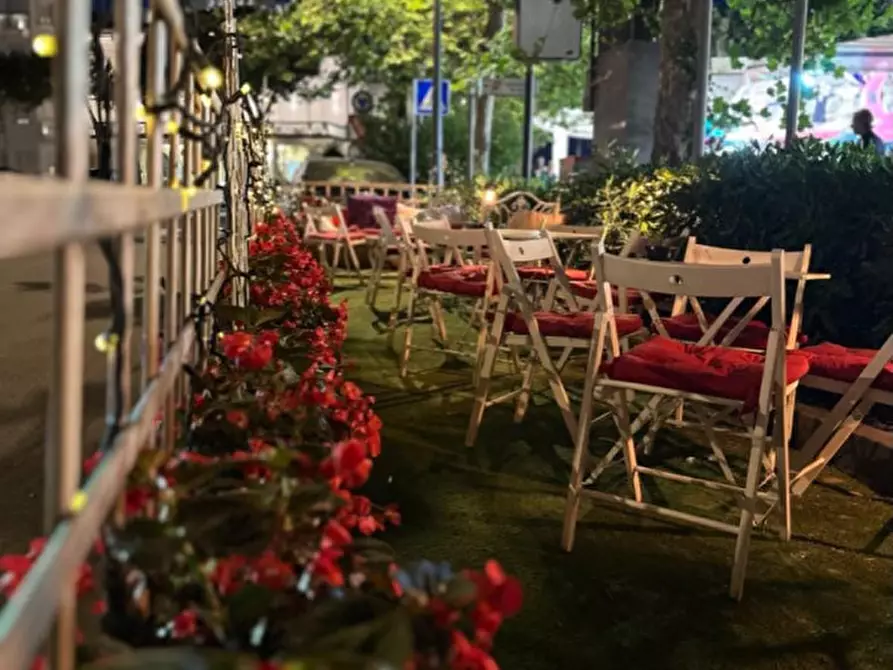 Immagine 7 di Attività commerciale in vendita  in Viale Anita Garibaldi 58 a Cesenatico