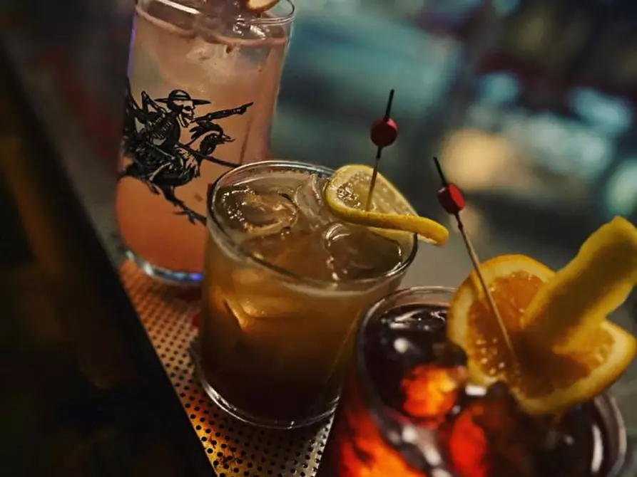 Immagine 8 di Attività commerciale in vendita  in Viale Anita Garibaldi 58 a Cesenatico