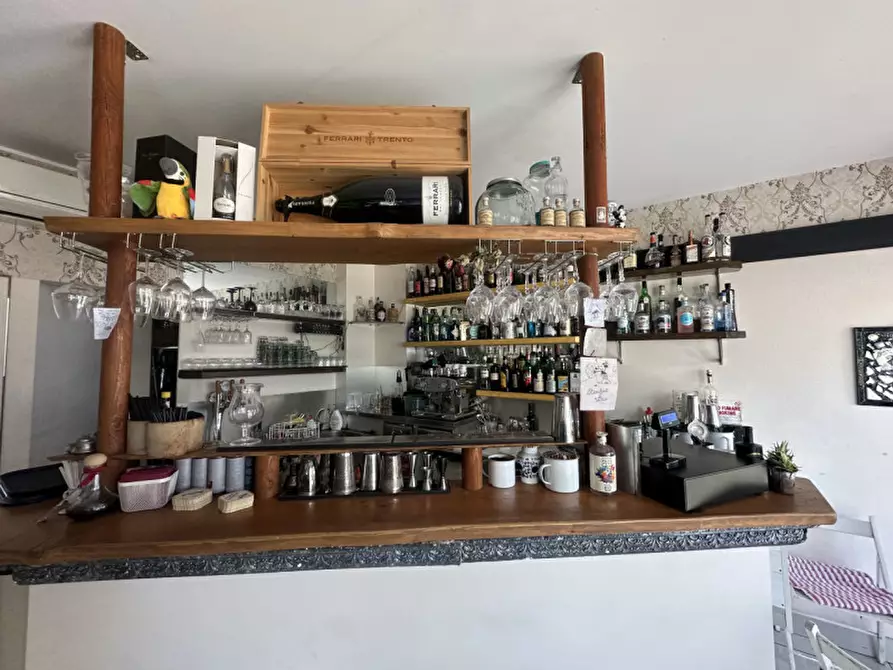 Immagine 11 di Attività commerciale in vendita  in Viale Anita Garibaldi 58 a Cesenatico