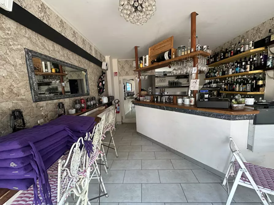 Immagine 12 di Attività commerciale in vendita  in Viale Anita Garibaldi 58 a Cesenatico