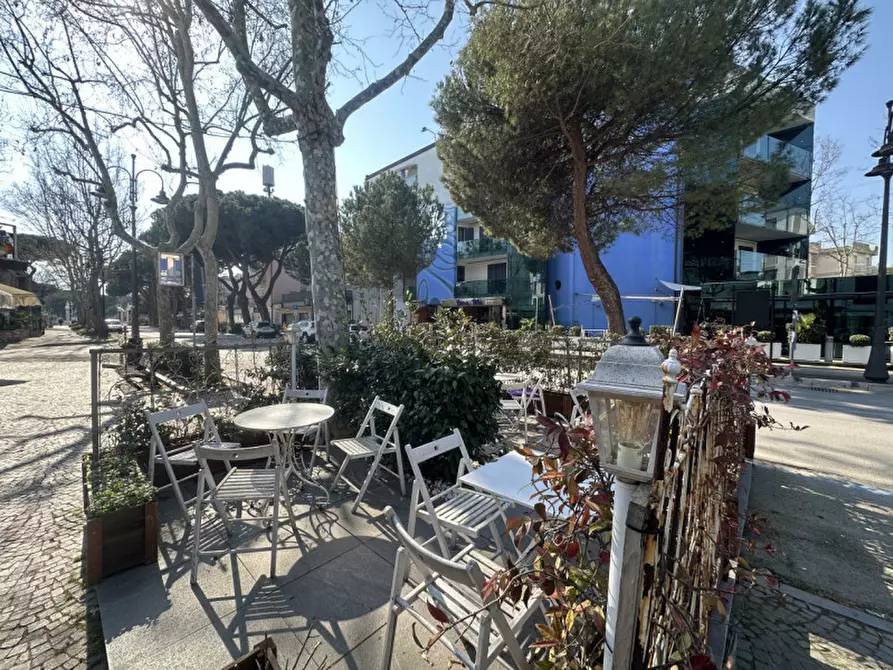 Immagine 16 di Attività commerciale in vendita  in Viale Anita Garibaldi 58 a Cesenatico