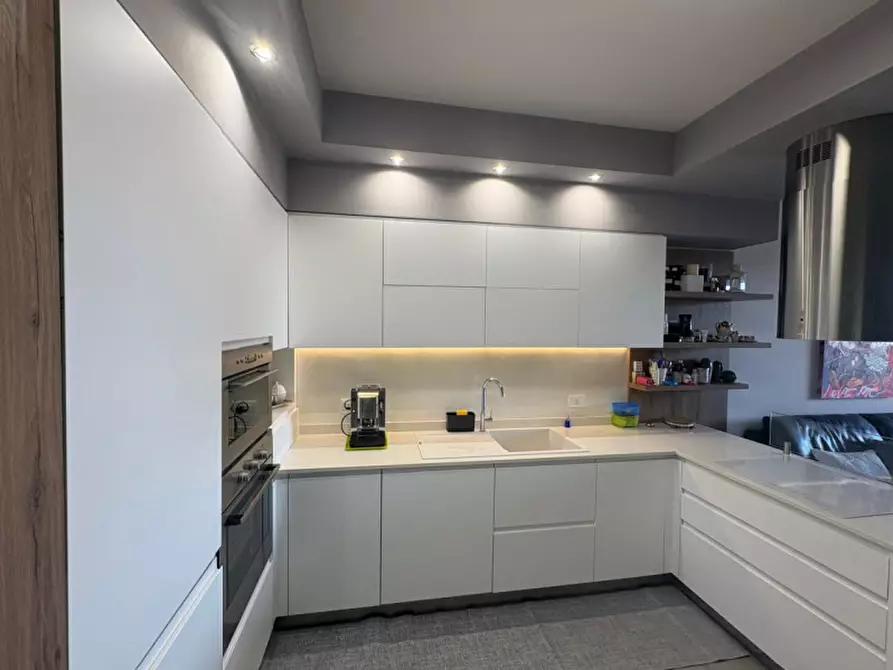 Immagine 6 di Appartamento in vendita  in Via Fratelli Bandiera 19 a Bergamo