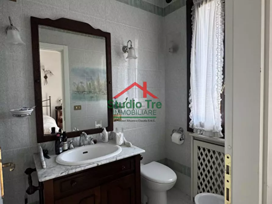 Immagine 10 di Casa bifamiliare in vendita  in Via Ca' Sagredo a Venezia
