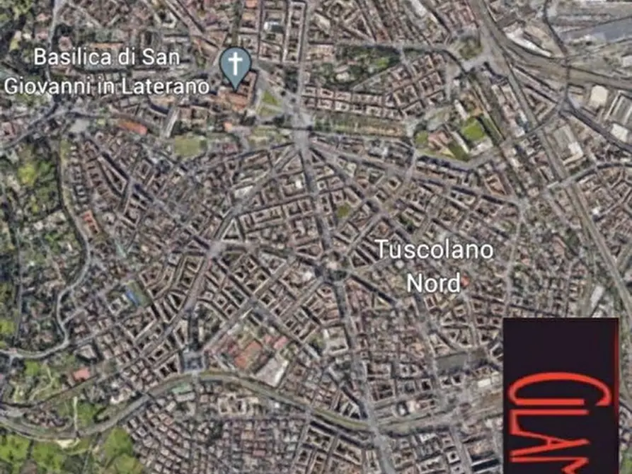 Immagine 19 di Appartamento in vendita  in Via Emanuele Filiberto a Roma