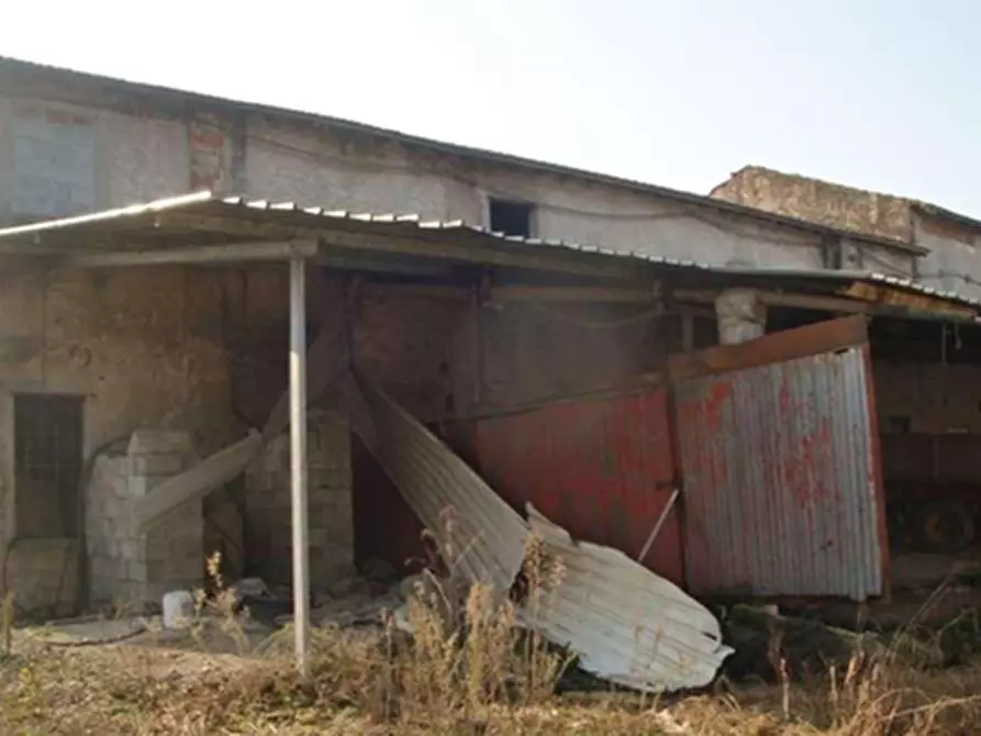 Immagine 3 di Terreno in vendita  in Strada La Rizza a Villafranca Di Verona