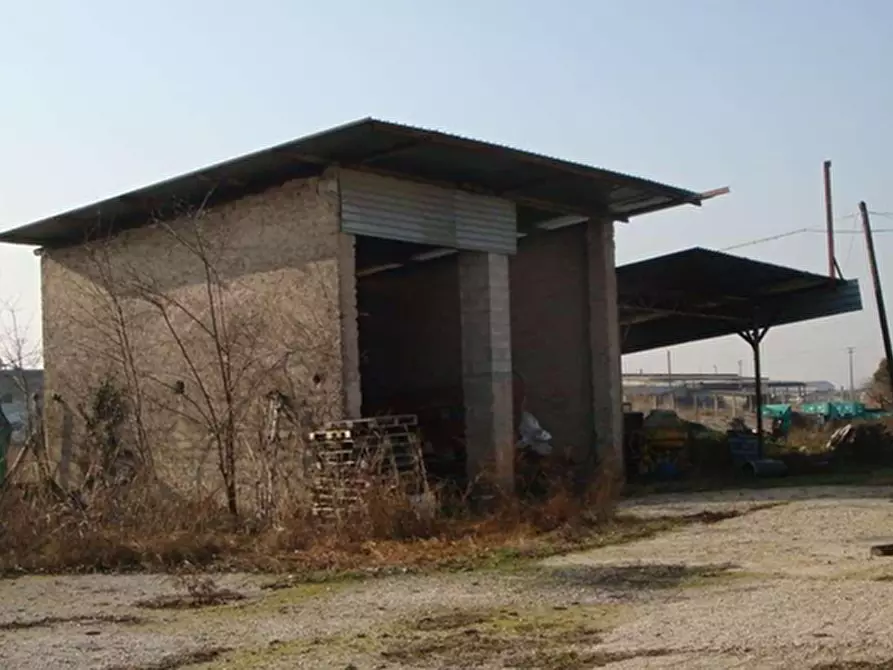 Immagine 4 di Terreno in vendita  in Strada La Rizza a Villafranca Di Verona