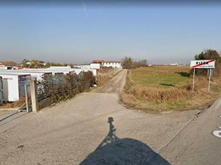 Immagine 5 di Terreno in vendita  in Strada La Rizza a Villafranca Di Verona