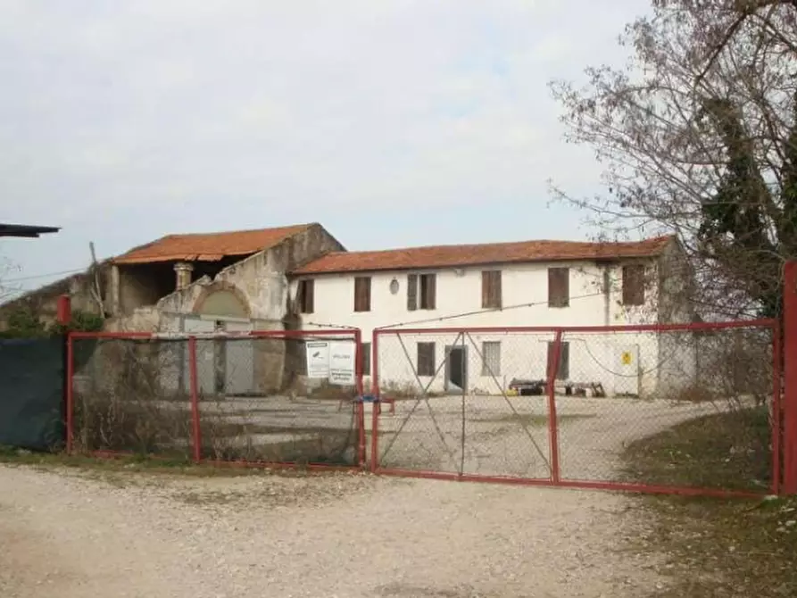 Immagine 18 di Terreno in vendita  in Strada La Rizza a Villafranca Di Verona