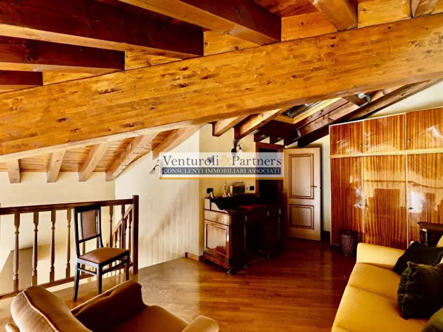 Immagine 6 di Appartamento in vendita  in piazza duomo a Salò