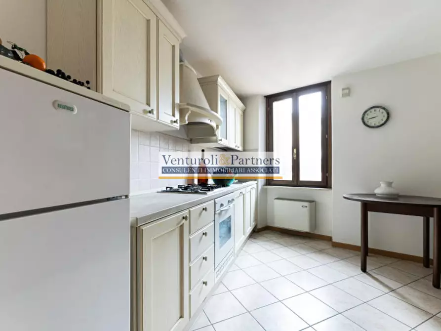 Immagine 12 di Appartamento in vendita  in piazza duomo a Salò