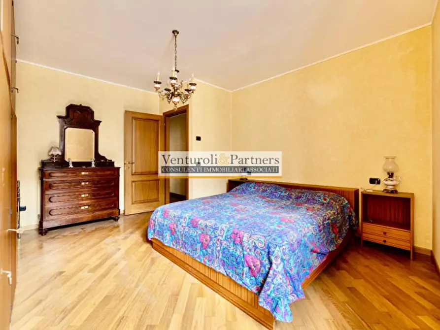 Immagine 13 di Appartamento in vendita  in piazza duomo a Salò