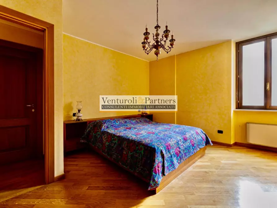 Immagine 14 di Appartamento in vendita  in piazza duomo a Salò