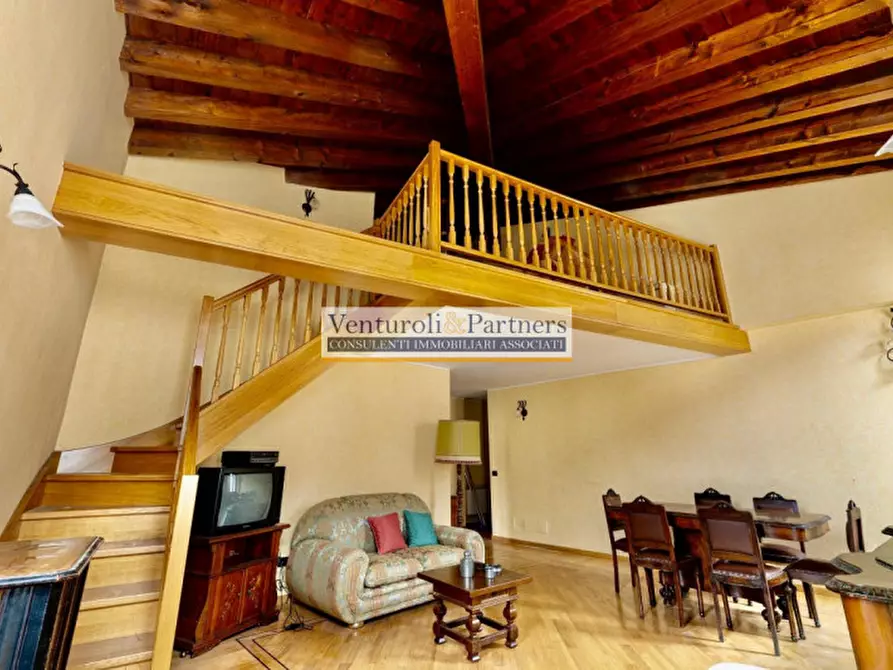 Immagine 16 di Appartamento in vendita  in piazza duomo a Salò