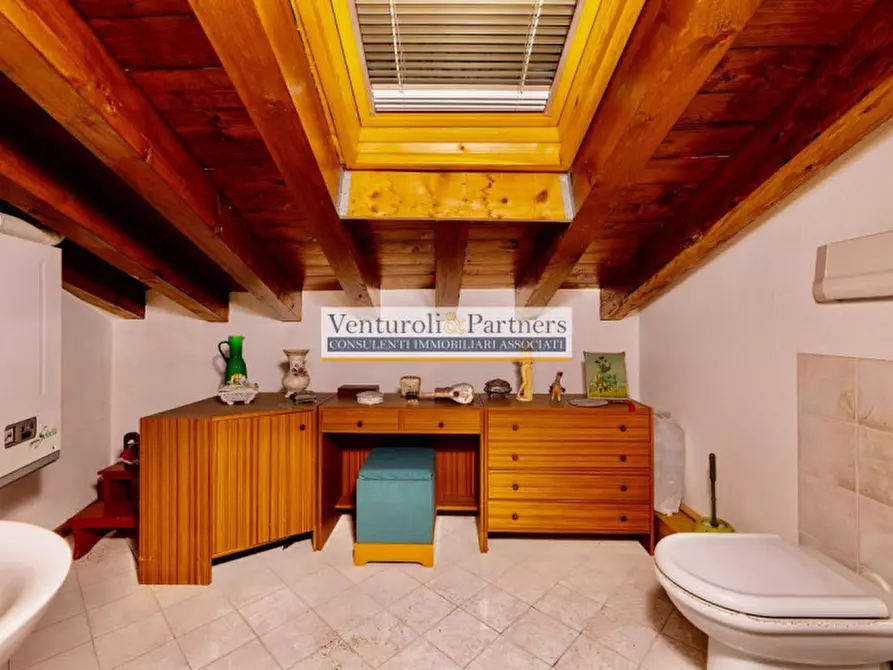 Immagine 18 di Appartamento in vendita  in piazza duomo a Salò