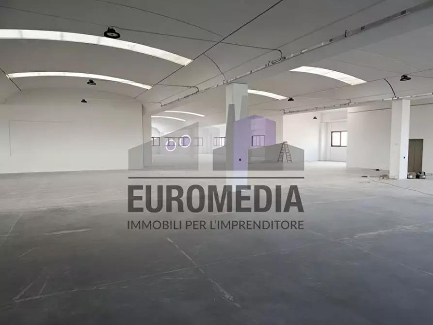 Immagine 3 di Capannone industriale in affitto  in Via San Rocco a Lavagno