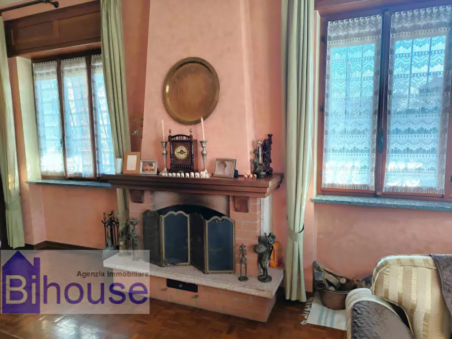 Immagine 13 di Villa in vendita  a Cossato