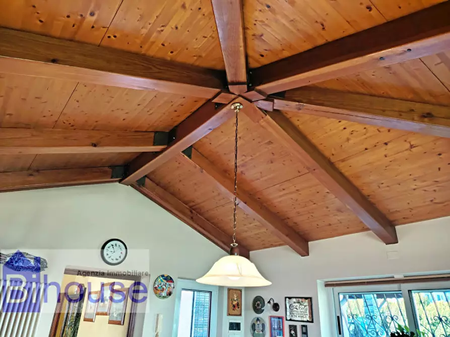 Immagine 19 di Villa in vendita  a Cossato