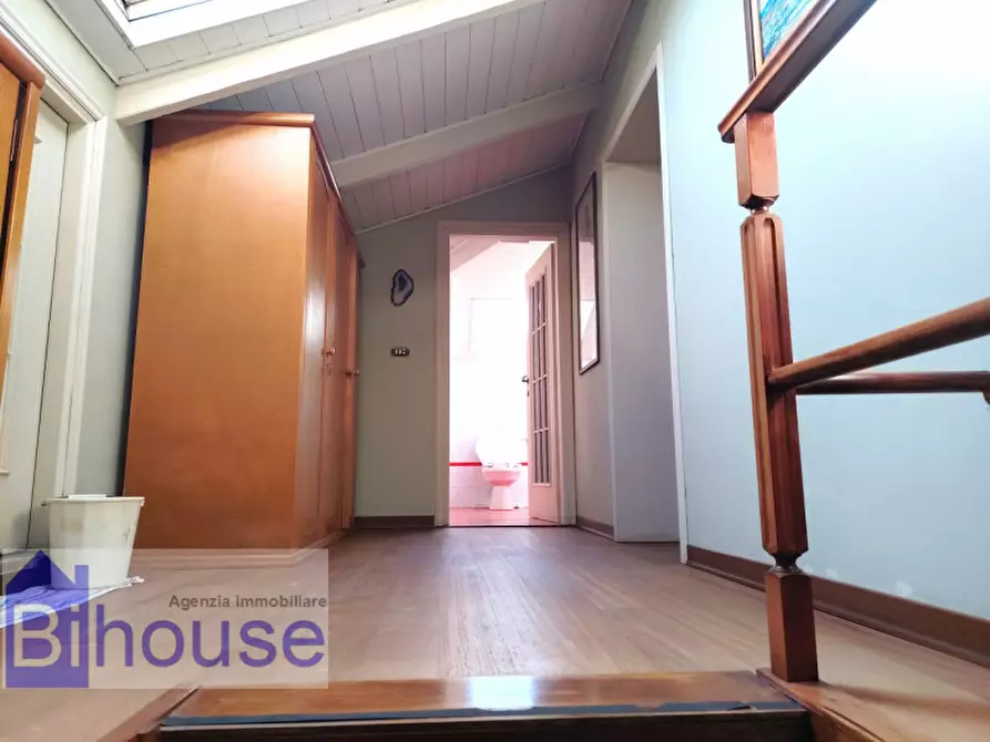 Immagine 28 di Villa in vendita  a Cossato